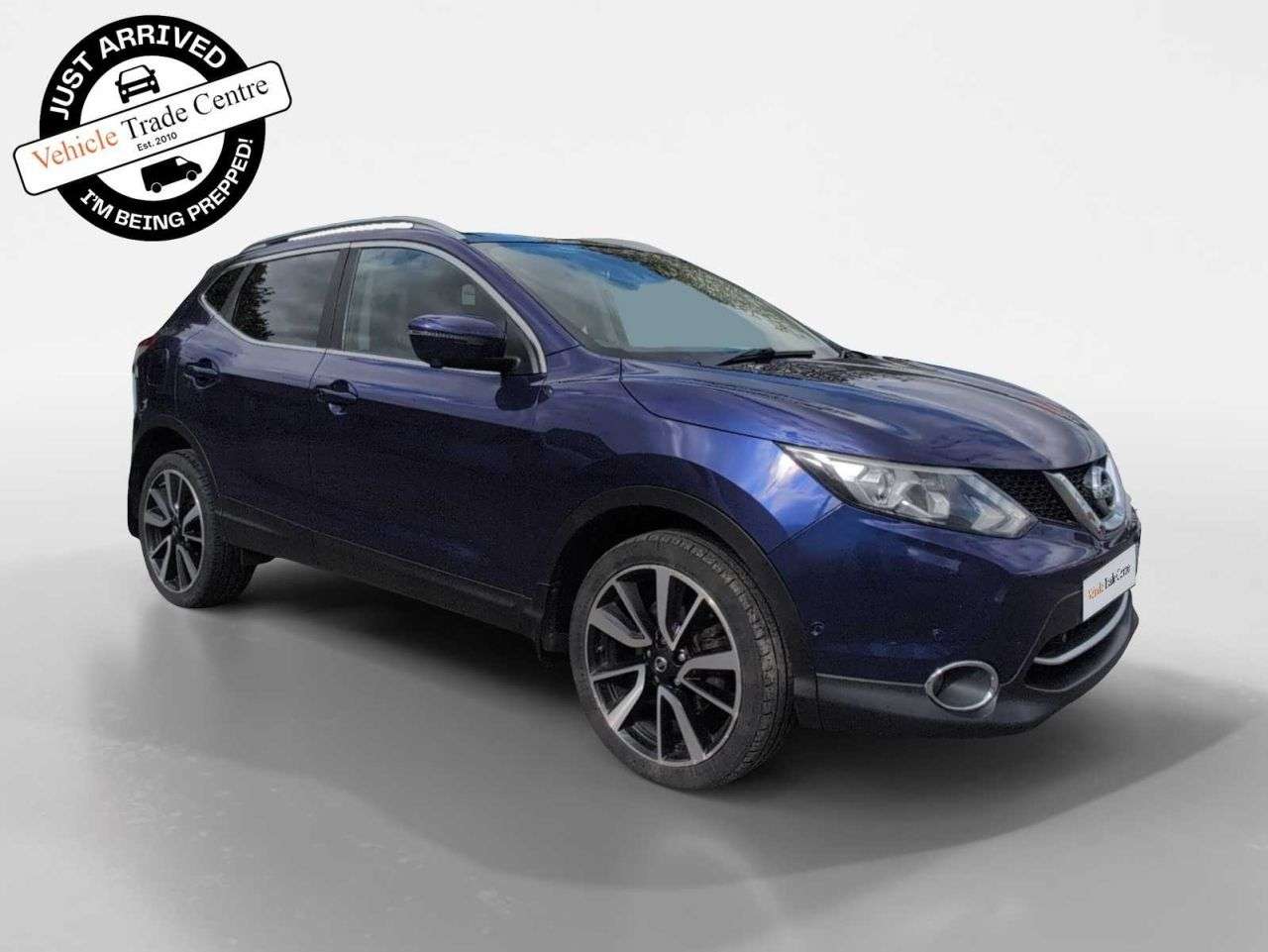 A 2015 NISSAN QASHQAI 1.6 dCi Tekna SUV 5dr Diesel Manual 2WD Euro 5 (s/s) (130 ps) A 2015 NISSAN QASHQAI 1.6 dCi Tekna SUV 5dr Diesel Manual 2WD Euro 5 (s/s) (130 ps)