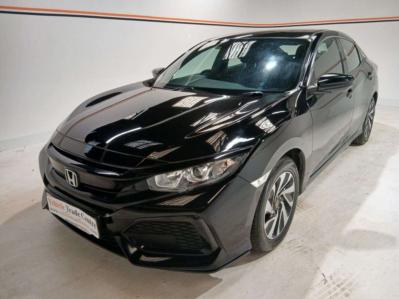 A 2018 HONDA CIVIC 1.0 VTEC Turbo SE Hatchback 5dr Petrol Manual Euro 6 (s/s) (126 ps) A 2018 HONDA CIVIC 1.0 VTEC Turbo SE Hatchback 5dr Petrol Manual Euro 6 (s/s) (126 ps)