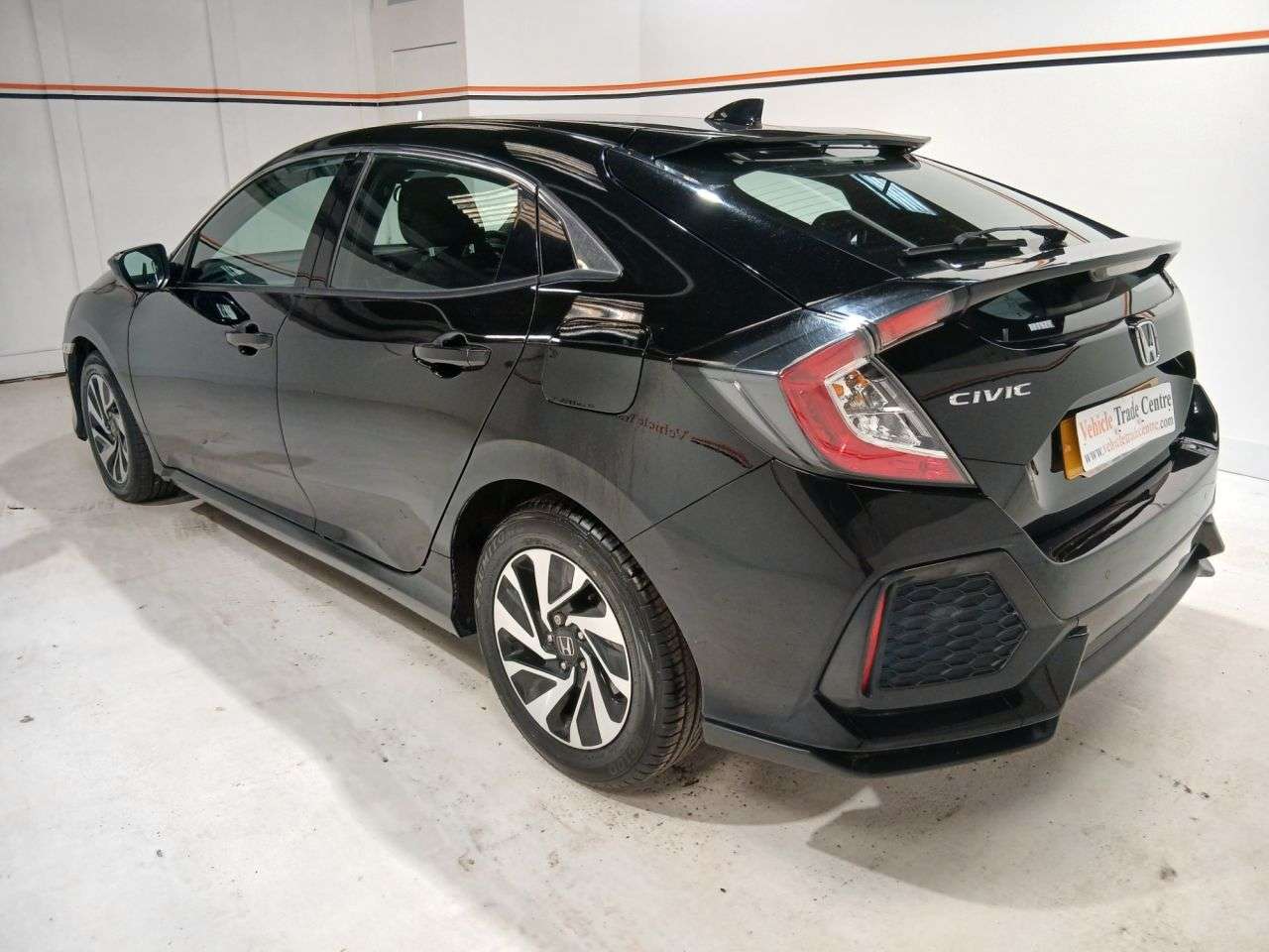 A 2018 HONDA CIVIC 1.0 VTEC Turbo SE Hatchback 5dr Petrol Manual Euro 6 (s/s) (126 ps) A 2018 HONDA CIVIC 1.0 VTEC Turbo SE Hatchback 5dr Petrol Manual Euro 6 (s/s) (126 ps)