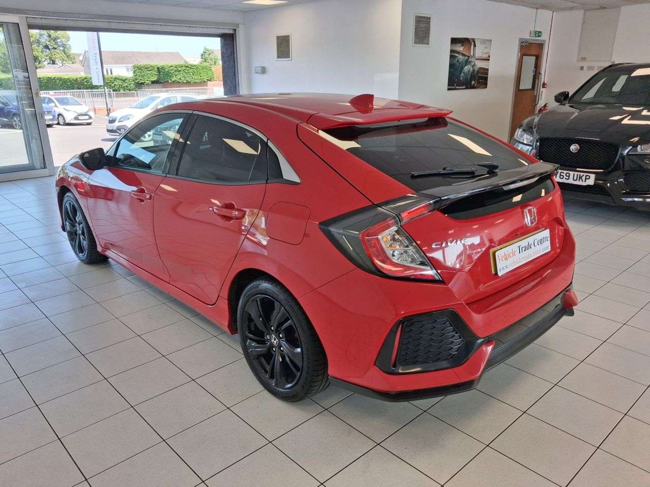 A 2018 HONDA CIVIC 1.0 VTEC Turbo SR Hatchback 5dr Petrol Manual Euro 6 (s/s) (126 ps) A 2018 HONDA CIVIC 1.0 VTEC Turbo SR Hatchback 5dr Petrol Manual Euro 6 (s/s) (126 ps)