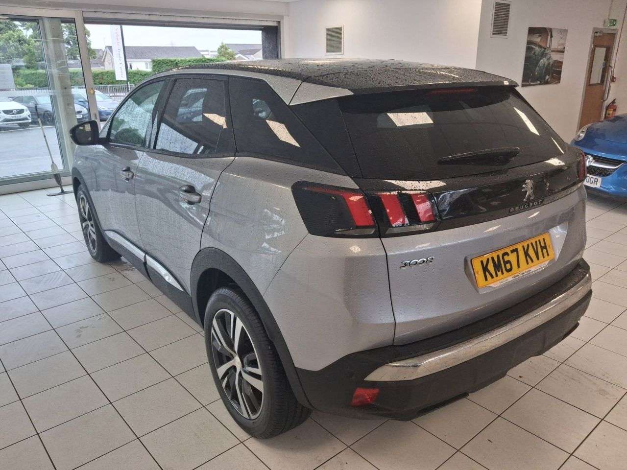 A 2017 PEUGEOT 3008 1.6 BlueHDi Allure SUV 5dr Diesel Manual Euro 6 (s/s) (120 ps) A 2017 PEUGEOT 3008 1.6 BlueHDi Allure SUV 5dr Diesel Manual Euro 6 (s/s) (120 ps)