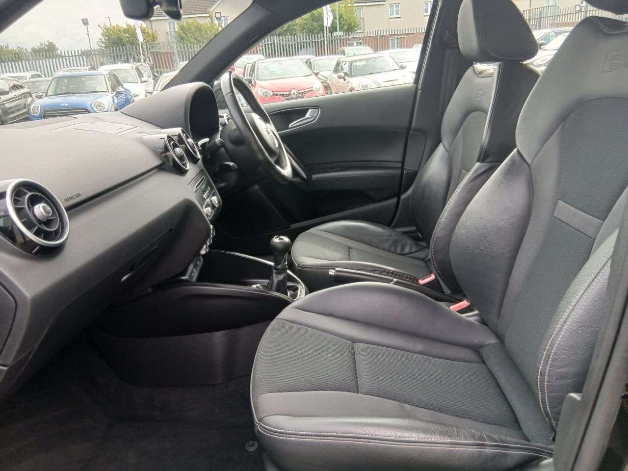 2015 AUDI A1 2015 AUDI A1