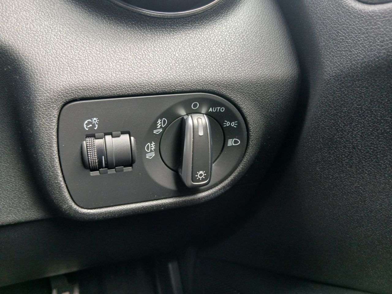2015 AUDI A1 2015 AUDI A1