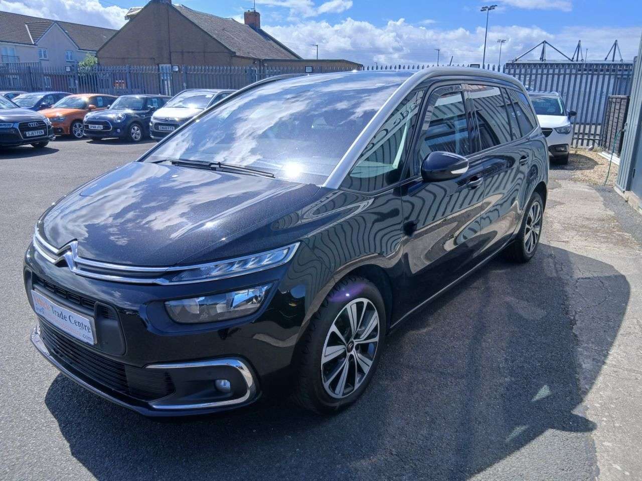 A 2018 CITROEN GRAND C4 SPACETOURER 1.6 BlueHDi Feel MPV 5dr Diesel Manual Euro 6 (s/s) (120 ps) A 2018 CITROEN GRAND C4 SPACETOURER 1.6 BlueHDi Feel MPV 5dr Diesel Manual Euro 6 (s/s) (120 ps)