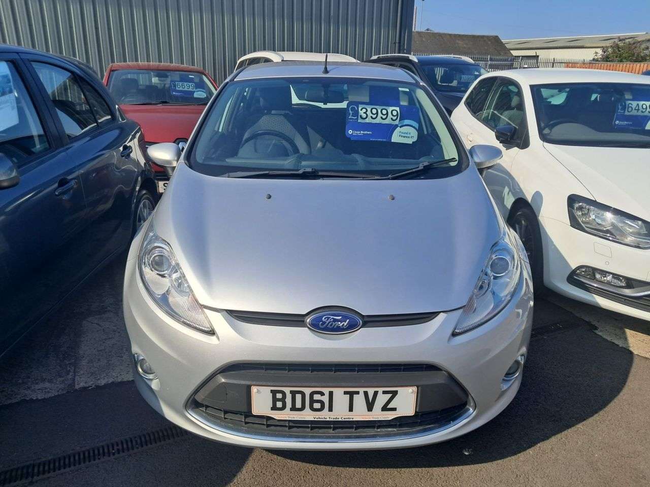 A 2012 FORD FIESTA 1.25 Zetec Hatchback 5dr Petrol Manual (129 g/km, 81 bhp) A 2012 FORD FIESTA 1.25 Zetec Hatchback 5dr Petrol Manual (129 g/km, 81 bhp)