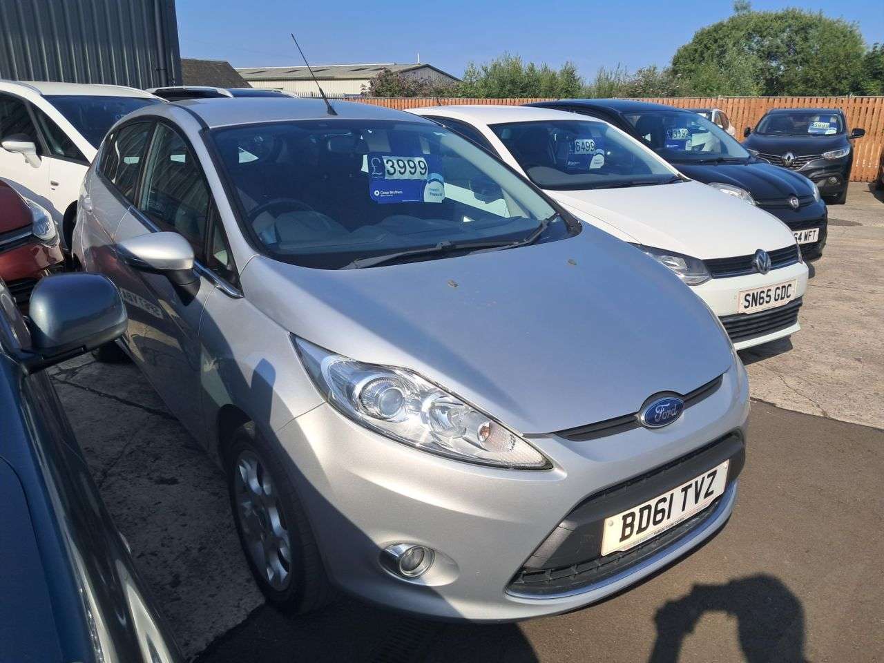 A 2012 FORD FIESTA 1.25 Zetec Hatchback 5dr Petrol Manual (129 g/km, 81 bhp) A 2012 FORD FIESTA 1.25 Zetec Hatchback 5dr Petrol Manual (129 g/km, 81 bhp)