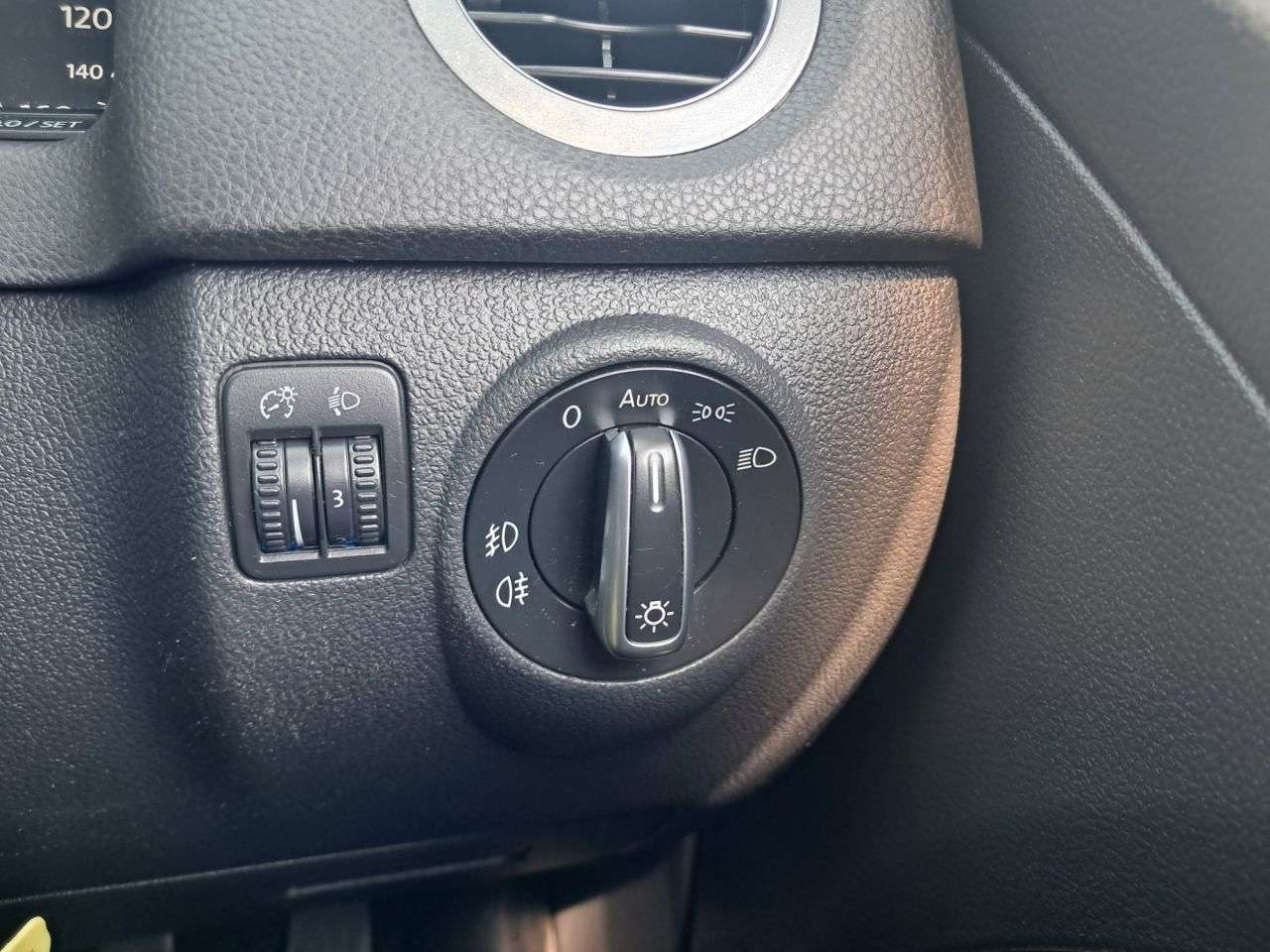 2015 VOLKSWAGEN TIGUAN 2015 VOLKSWAGEN TIGUAN