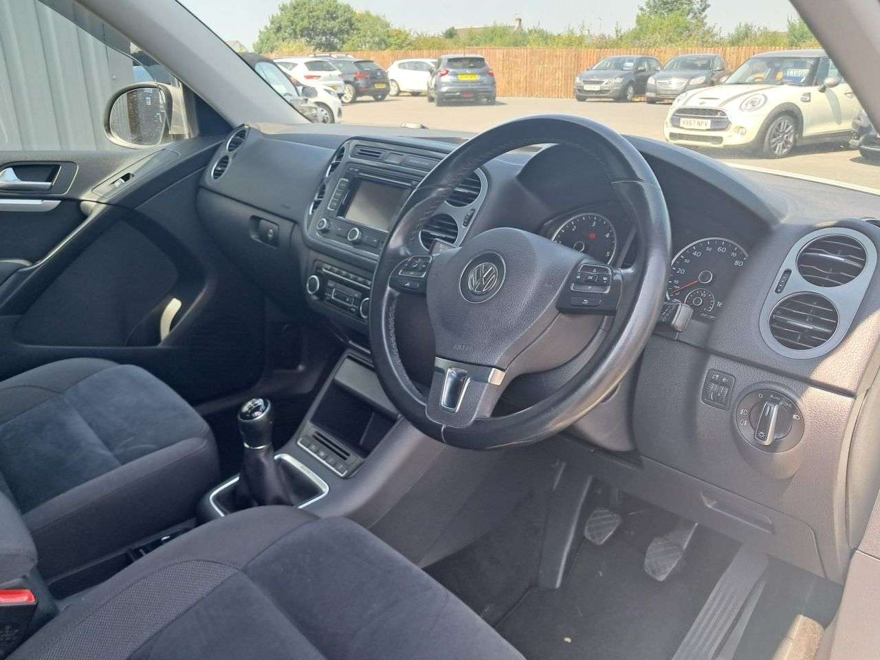 2015 VOLKSWAGEN TIGUAN 2015 VOLKSWAGEN TIGUAN