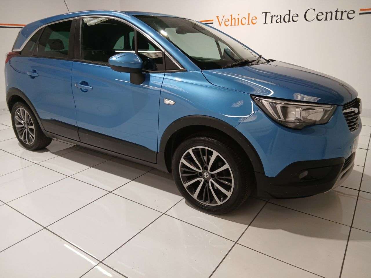 A 2020 VAUXHALL CROSSLAND X 1.2 Turbo GPF Elite Nav SUV 5dr Petrol Manual Euro 6 (s/s) (130 ps) A 2020 VAUXHALL CROSSLAND X 1.2 Turbo GPF Elite Nav SUV 5dr Petrol Manual Euro 6 (s/s) (130 ps)