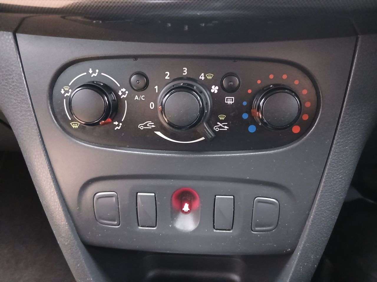 2020 DACIA SANDERO 2020 DACIA SANDERO