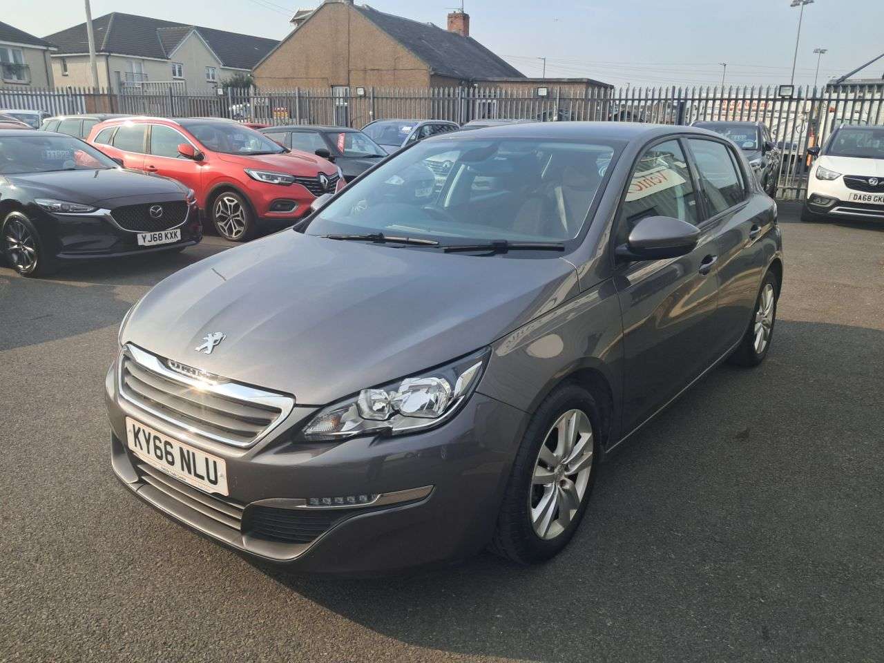 A 2016 PEUGEOT 308 1.6 BlueHDi Active Hatchback 5dr Diesel Manual Euro 6 (s/s) (120 ps) A 2016 PEUGEOT 308 1.6 BlueHDi Active Hatchback 5dr Diesel Manual Euro 6 (s/s) (120 ps)
