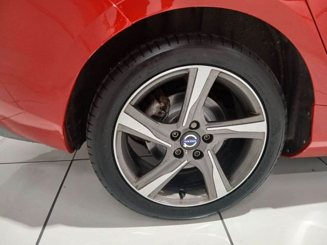 2016 VOLVO V40 2016 VOLVO V40