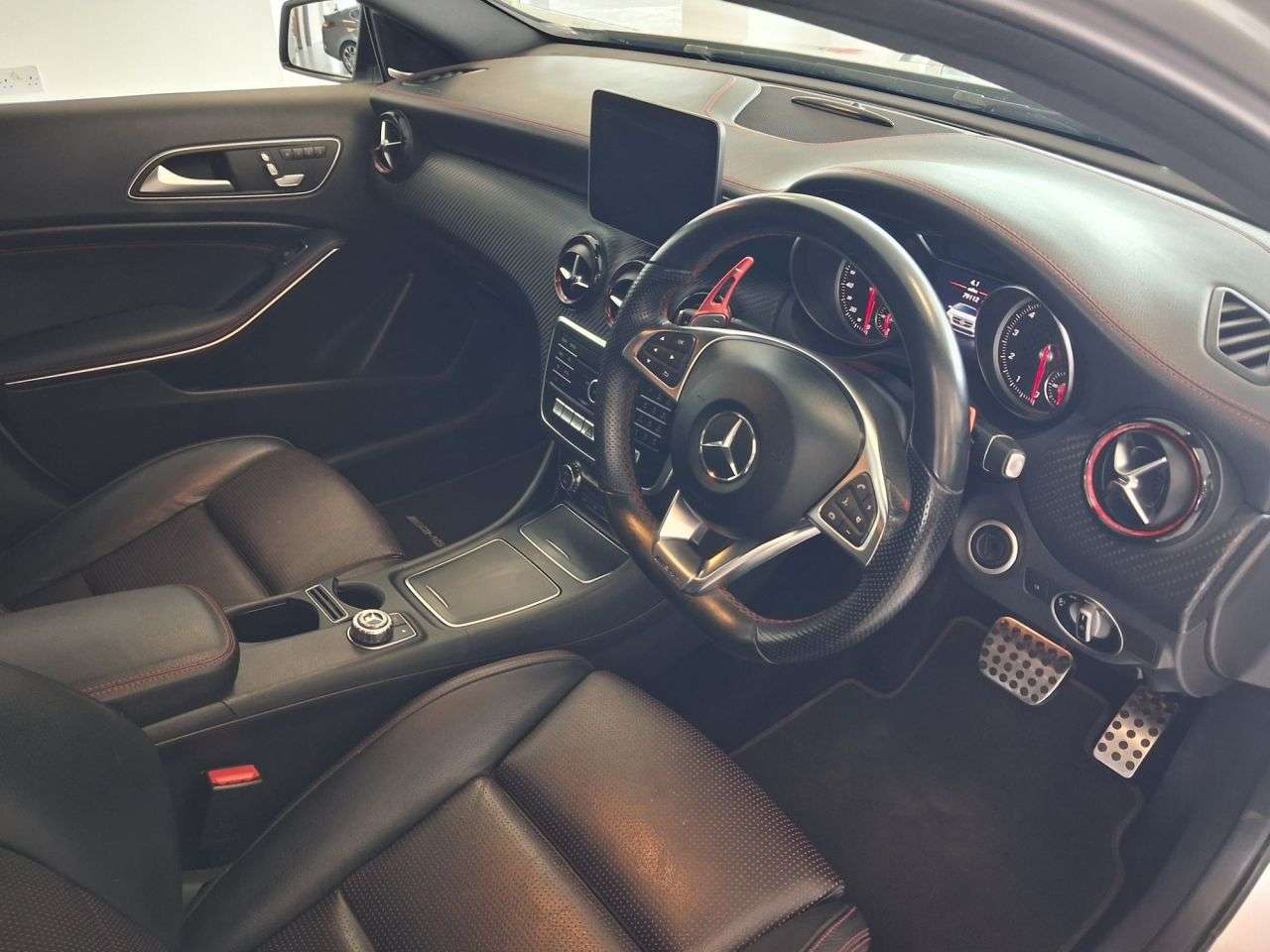 2017 MERCEDES-BENZ A CLASS 2017 MERCEDES-BENZ A CLASS