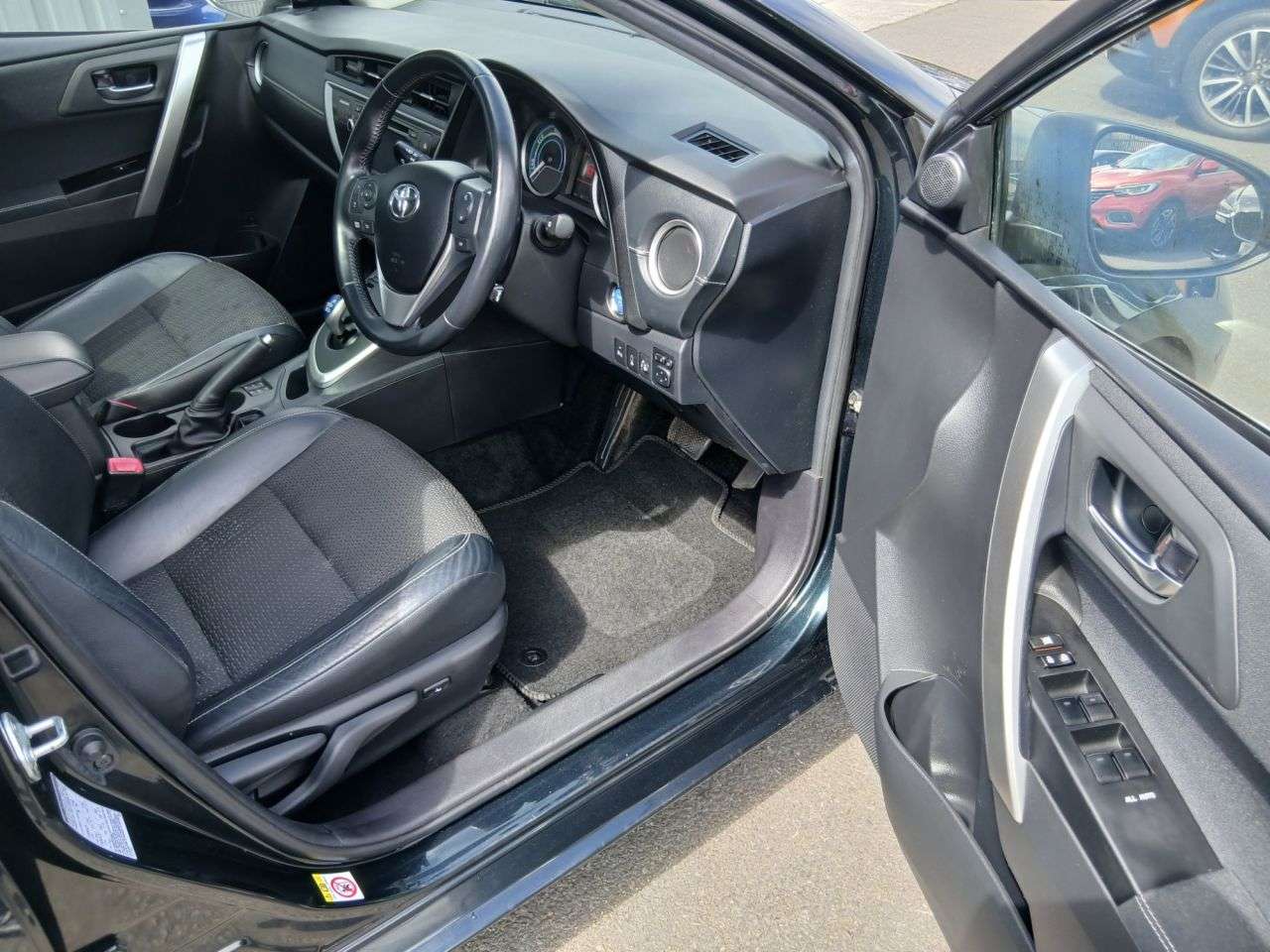 2013 TOYOTA AURIS 2013 TOYOTA AURIS