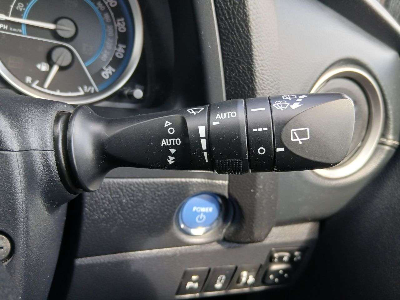 2013 TOYOTA AURIS 2013 TOYOTA AURIS