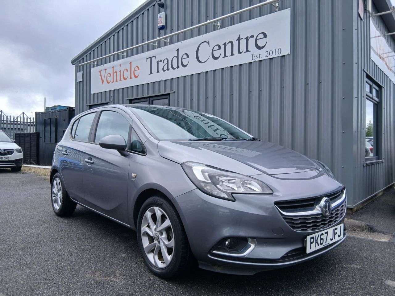 A 2017 VAUXHALL CORSA 1.4i ecoTEC SRi Hatchback 5dr Petrol Manual Euro 6 (75 ps) A 2017 VAUXHALL CORSA 1.4i ecoTEC SRi Hatchback 5dr Petrol Manual Euro 6 (75 ps)