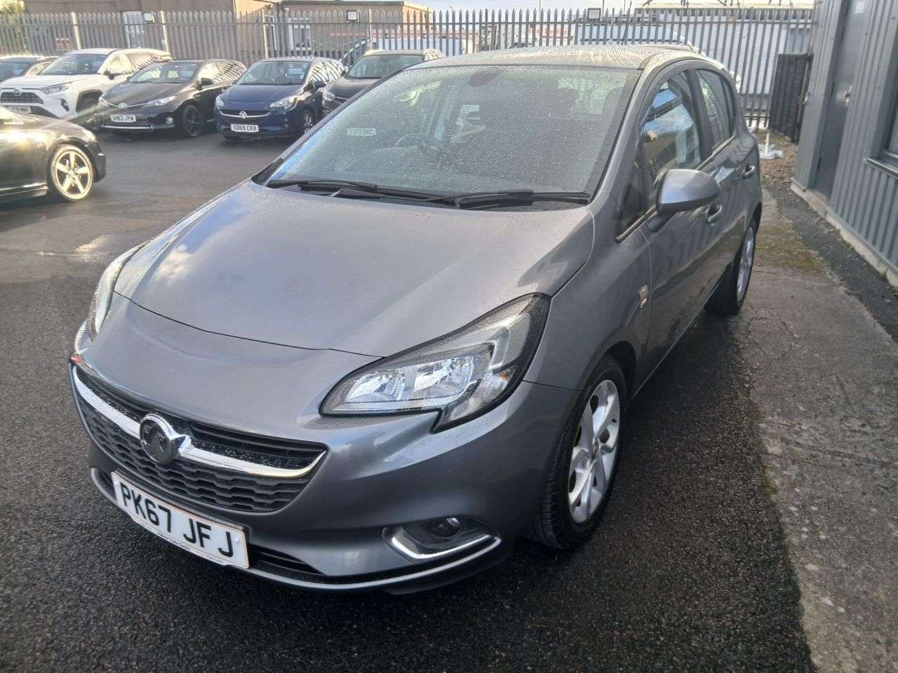 A 2017 VAUXHALL CORSA 1.4i ecoTEC SRi Hatchback 5dr Petrol Manual Euro 6 (75 ps) A 2017 VAUXHALL CORSA 1.4i ecoTEC SRi Hatchback 5dr Petrol Manual Euro 6 (75 ps)