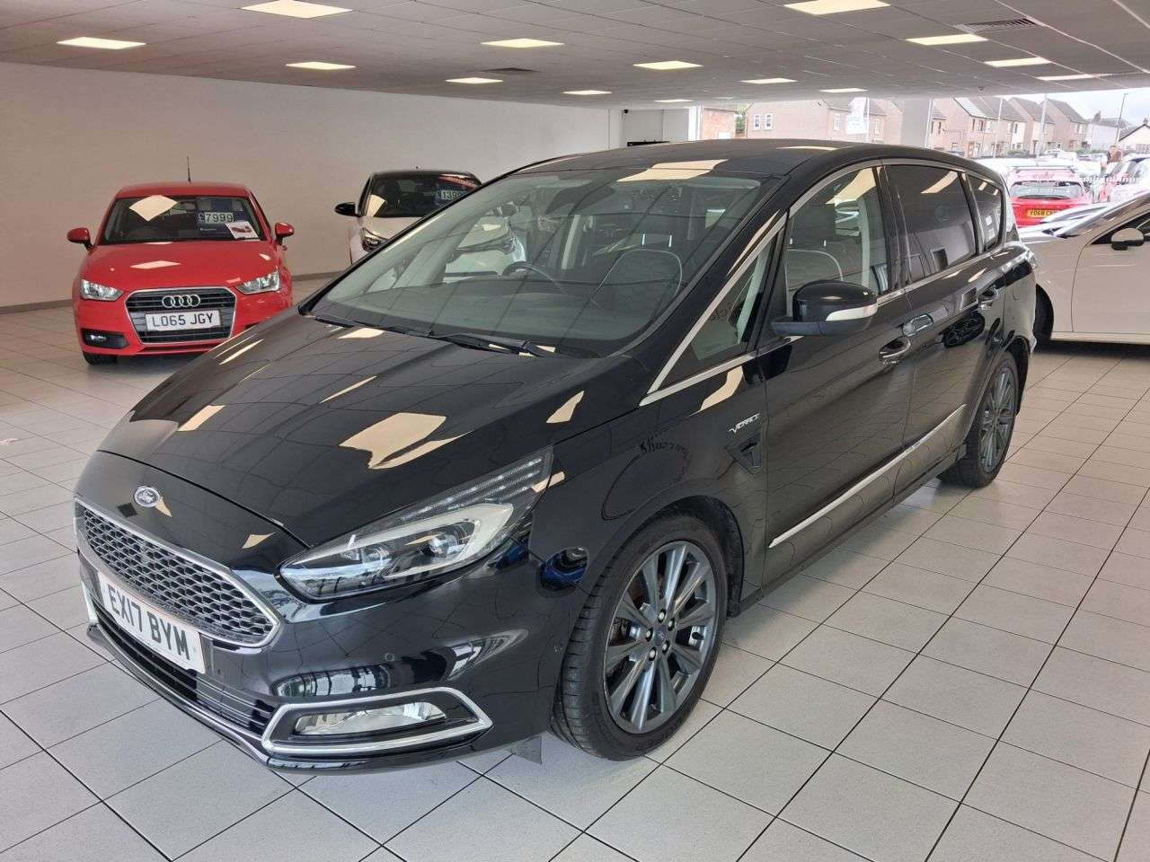 A 2017 FORD S-MAX 2.0 TDCi Vignale MPV 5dr Diesel Powershift Euro 6 (s/s) (180 ps) A 2017 FORD S-MAX 2.0 TDCi Vignale MPV 5dr Diesel Powershift Euro 6 (s/s) (180 ps)