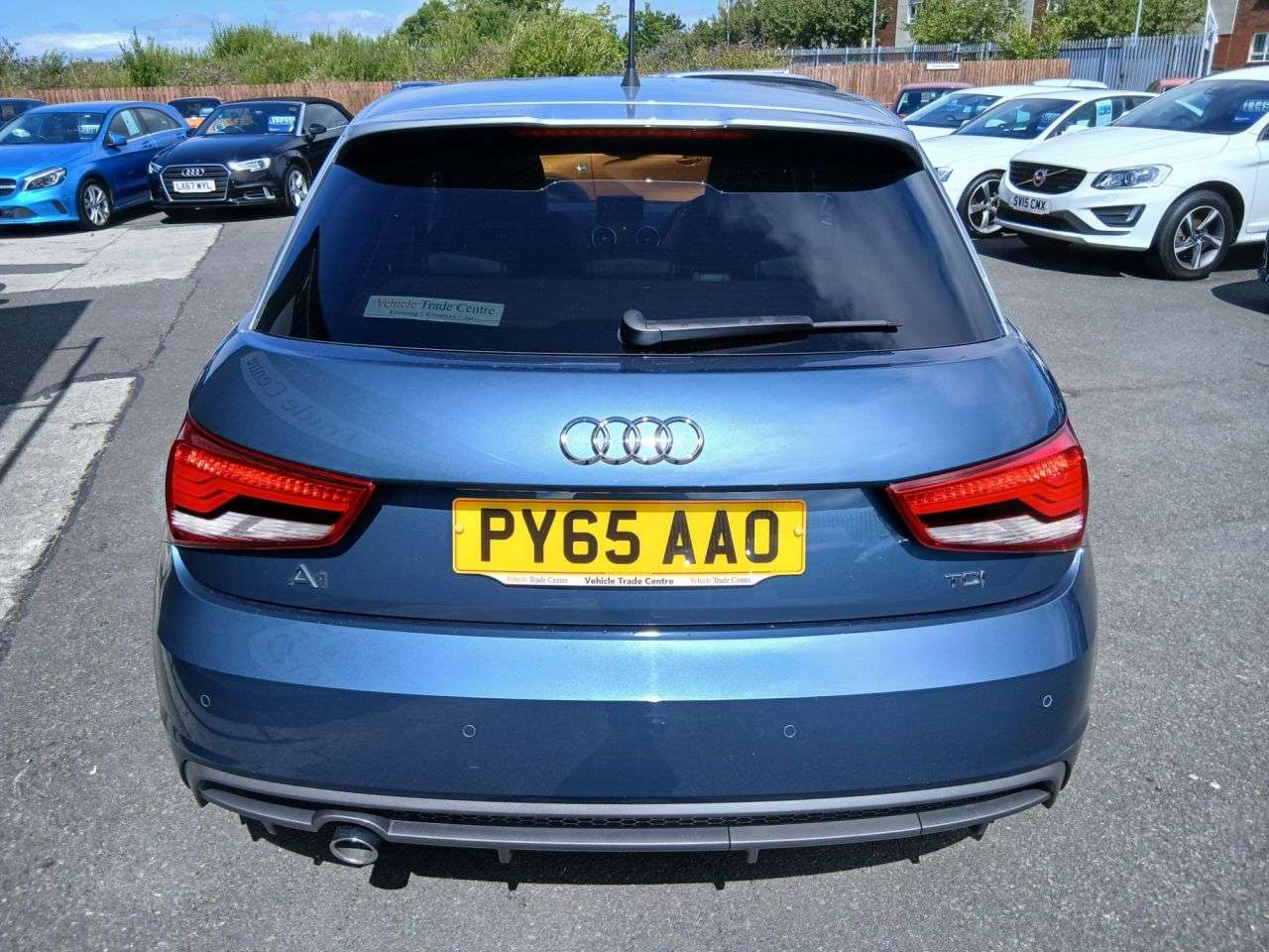 2015 AUDI A1 2015 AUDI A1