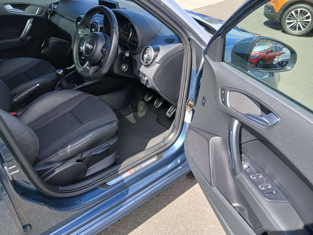 2015 AUDI A1 2015 AUDI A1