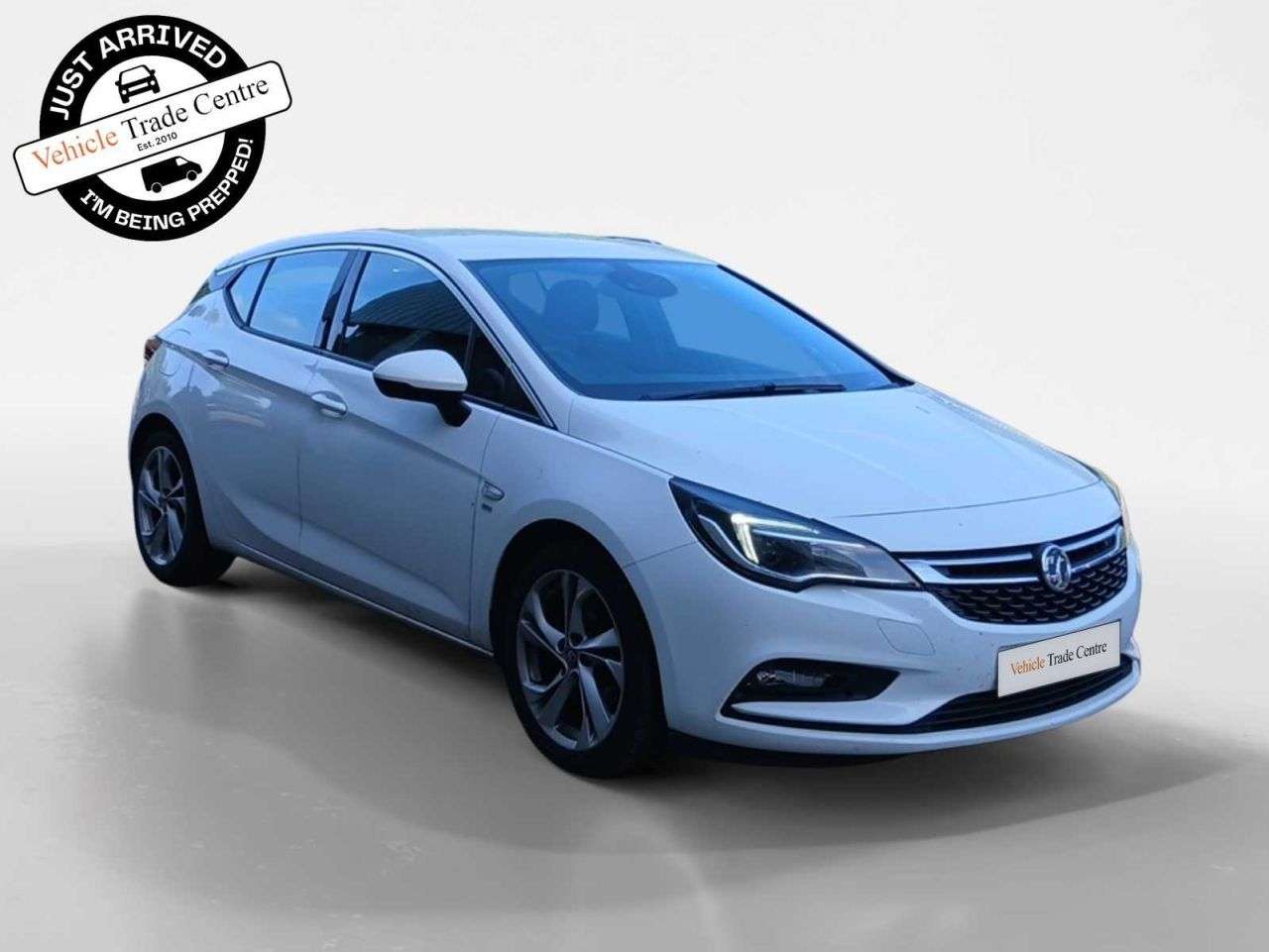 A 2018 VAUXHALL ASTRA 1.6i Turbo SRi Hatchback 5dr Petrol Manual Euro 6 (s/s) (200 ps) A 2018 VAUXHALL ASTRA 1.6i Turbo SRi Hatchback 5dr Petrol Manual Euro 6 (s/s) (200 ps)