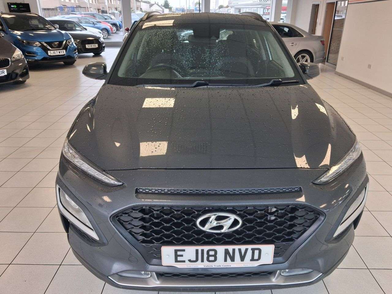 A 2018 HYUNDAI KONA 1.0 T-GDi Blue Drive SE SUV 5dr Petrol Manual Euro 6 (s/s) (120 ps) A 2018 HYUNDAI KONA 1.0 T-GDi Blue Drive SE SUV 5dr Petrol Manual Euro 6 (s/s) (120 ps)