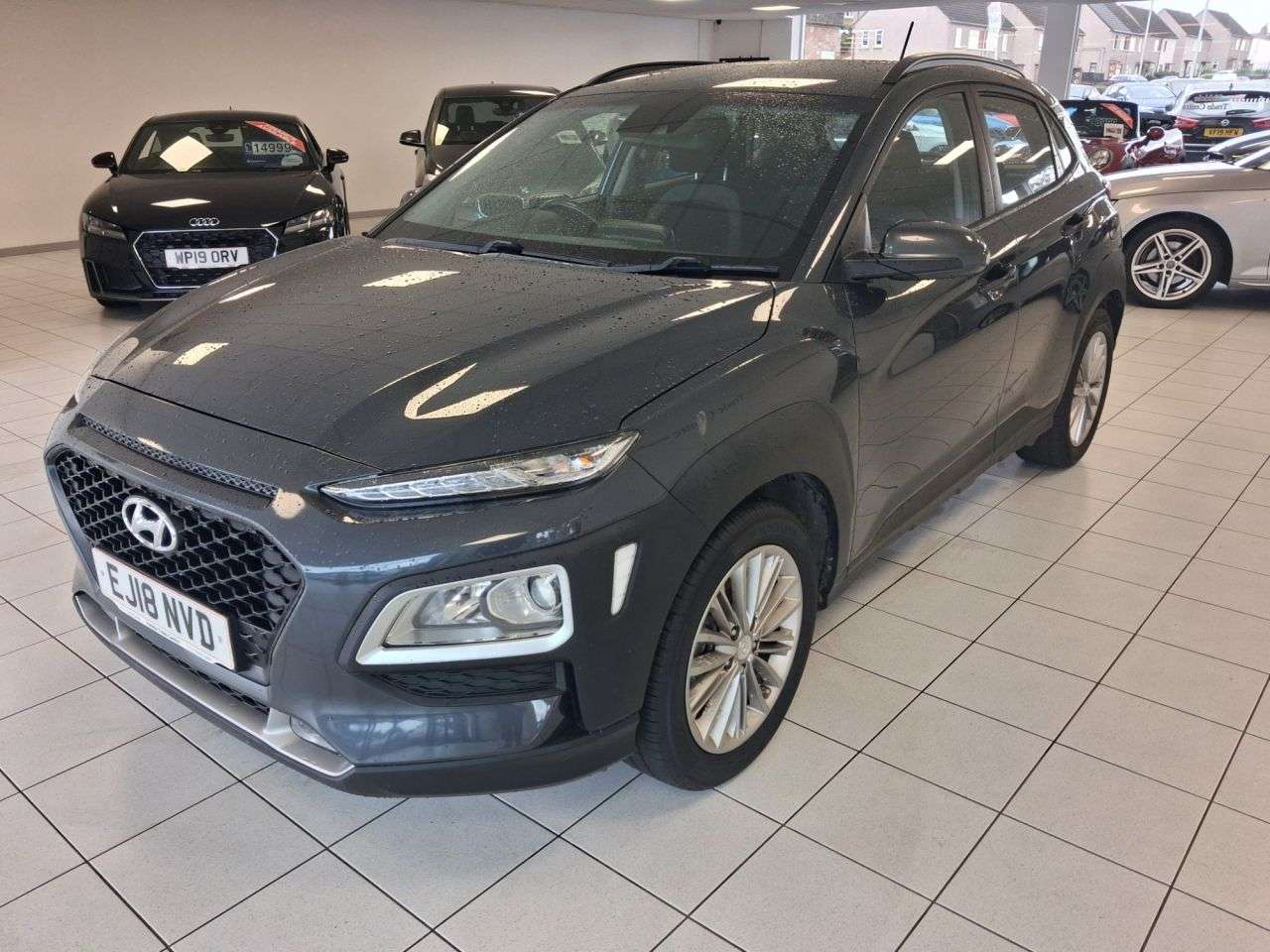 A 2018 HYUNDAI KONA 1.0 T-GDi Blue Drive SE SUV 5dr Petrol Manual Euro 6 (s/s) (120 ps) A 2018 HYUNDAI KONA 1.0 T-GDi Blue Drive SE SUV 5dr Petrol Manual Euro 6 (s/s) (120 ps)