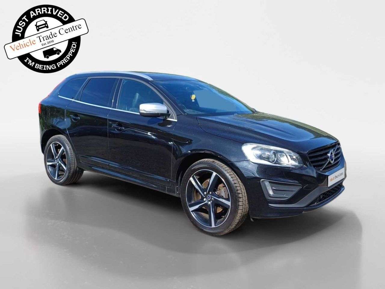 A 2015 VOLVO XC60 2.4 D5 R-Design Lux Nav SUV 5dr Diesel Auto AWD Euro 6 (s/s) (220 ps) A 2015 VOLVO XC60 2.4 D5 R-Design Lux Nav SUV 5dr Diesel Auto AWD Euro 6 (s/s) (220 ps)