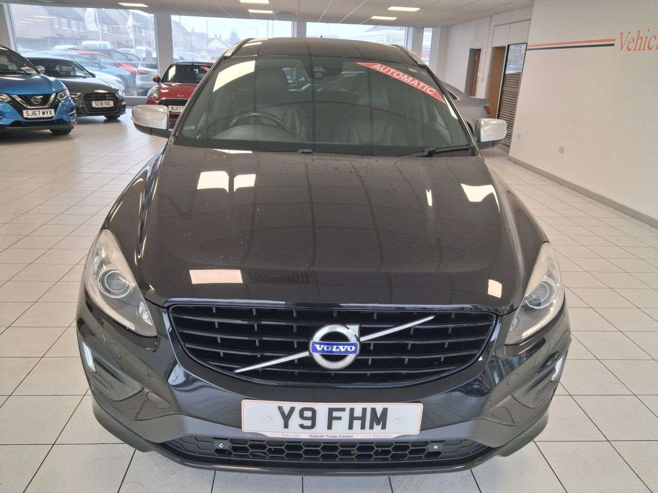 A 2015 VOLVO XC60 2.4 D5 R-Design Lux Nav SUV 5dr Diesel Auto AWD Euro 6 (s/s) (220 ps) A 2015 VOLVO XC60 2.4 D5 R-Design Lux Nav SUV 5dr Diesel Auto AWD Euro 6 (s/s) (220 ps)