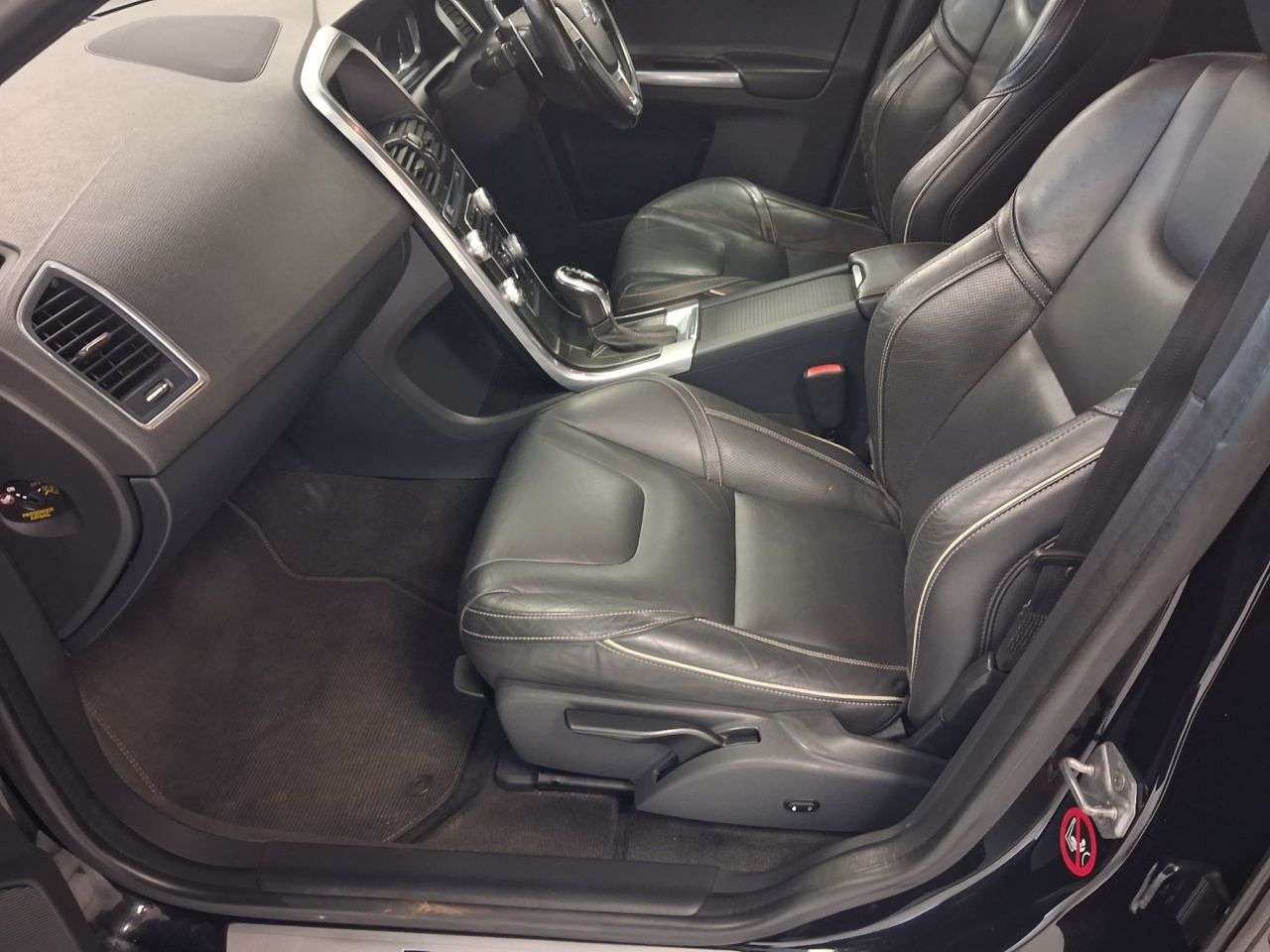 2015 VOLVO XC60 2015 VOLVO XC60