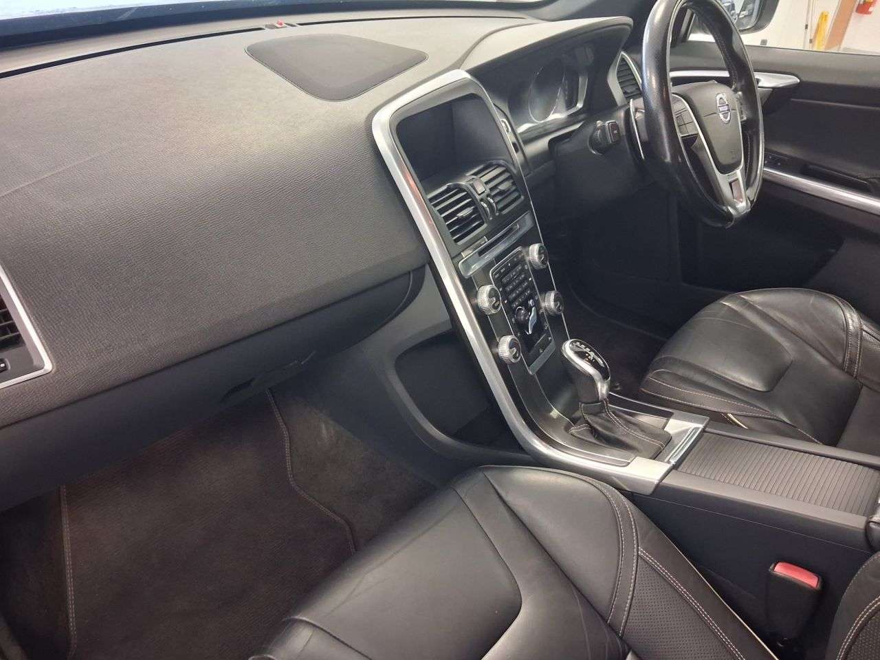 2015 VOLVO XC60 2015 VOLVO XC60