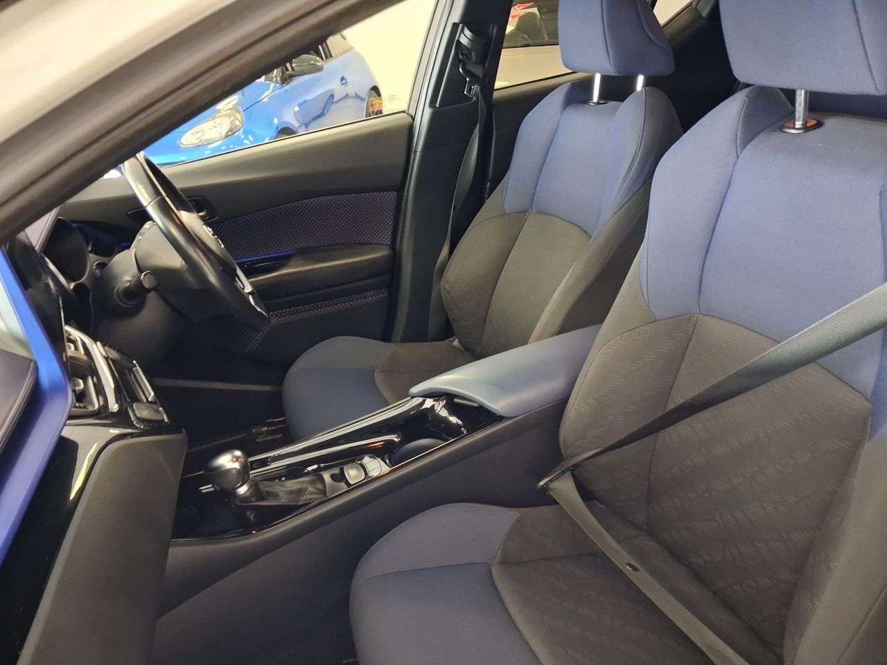 2018 TOYOTA C-HR 2018 TOYOTA C-HR