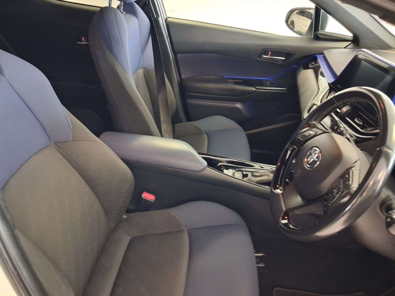 2018 TOYOTA C-HR 2018 TOYOTA C-HR