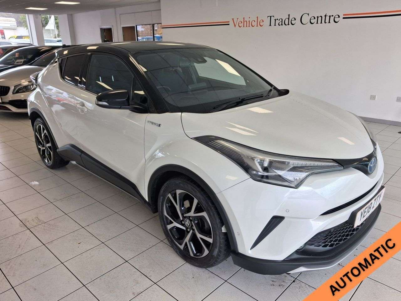 A 2018 TOYOTA C-HR 1.8 VVT-h Dynamic SUV 5dr Petrol Hybrid CVT Euro 6 (s/s) (122 ps) A 2018 TOYOTA C-HR 1.8 VVT-h Dynamic SUV 5dr Petrol Hybrid CVT Euro 6 (s/s) (122 ps)