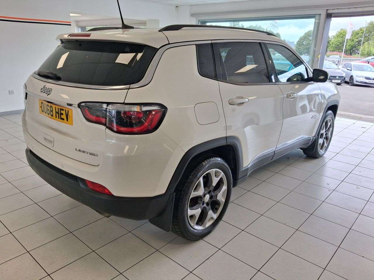 A 2018 JEEP COMPASS 1.4T MultiAirII Limited SUV 5dr Petrol Manual Euro 6 (s/s) (140 ps) A 2018 JEEP COMPASS 1.4T MultiAirII Limited SUV 5dr Petrol Manual Euro 6 (s/s) (140 ps)