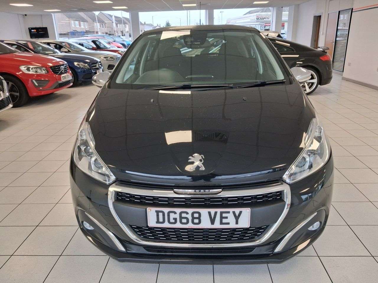 A 2018 PEUGEOT 208 1.2 PureTech Tech Edition Hatchback 5dr Petrol Manual Euro 6 (s/s) (82 ps) A 2018 PEUGEOT 208 1.2 PureTech Tech Edition Hatchback 5dr Petrol Manual Euro 6 (s/s) (82 ps)