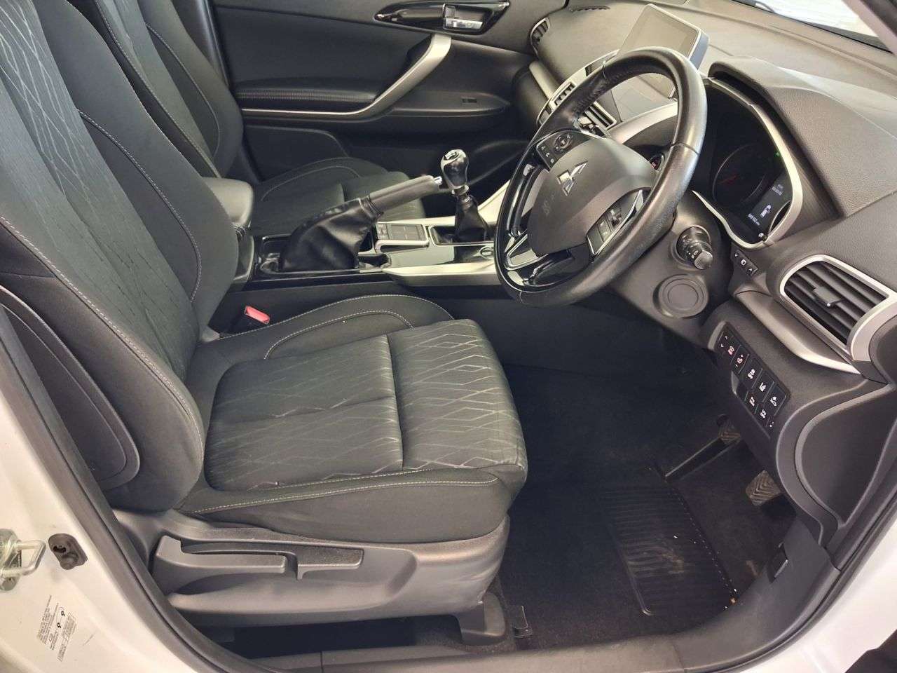 2018 MITSUBISHI ECLIPSE CROSS 2018 MITSUBISHI ECLIPSE CROSS