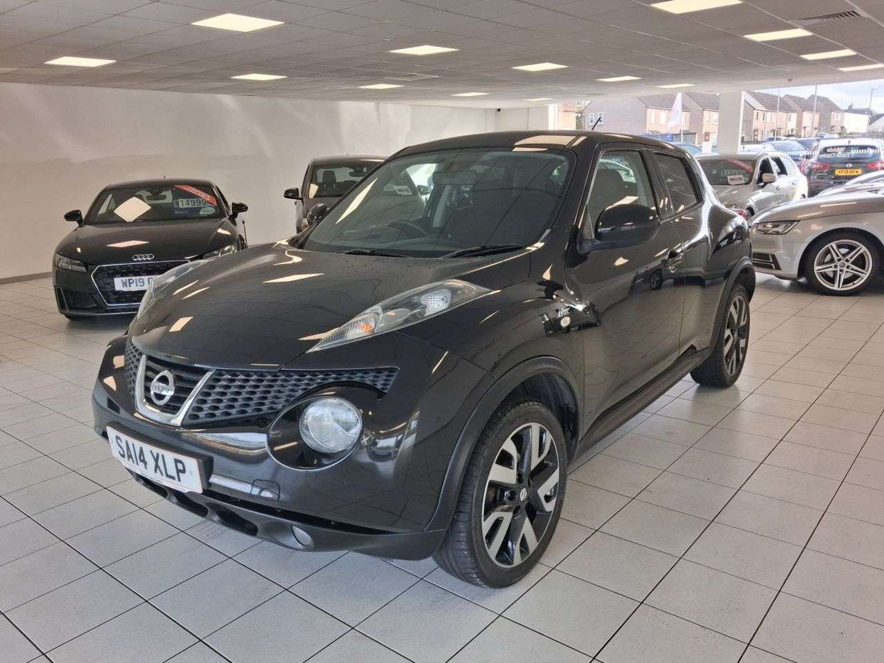 A 2014 NISSAN JUKE 1.6 n-tec SUV 5dr Petrol Manual Euro 5 (17in Alloy) (117 ps) A 2014 NISSAN JUKE 1.6 n-tec SUV 5dr Petrol Manual Euro 5 (17in Alloy) (117 ps)