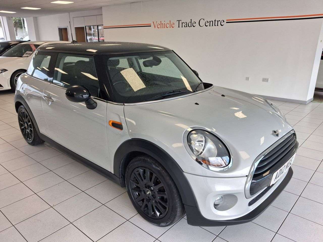 A 2016 MINI HATCH 1.5 Cooper Hatchback 3dr Petrol Manual Euro 6 (s/s) (136 ps) A 2016 MINI HATCH 1.5 Cooper Hatchback 3dr Petrol Manual Euro 6 (s/s) (136 ps)