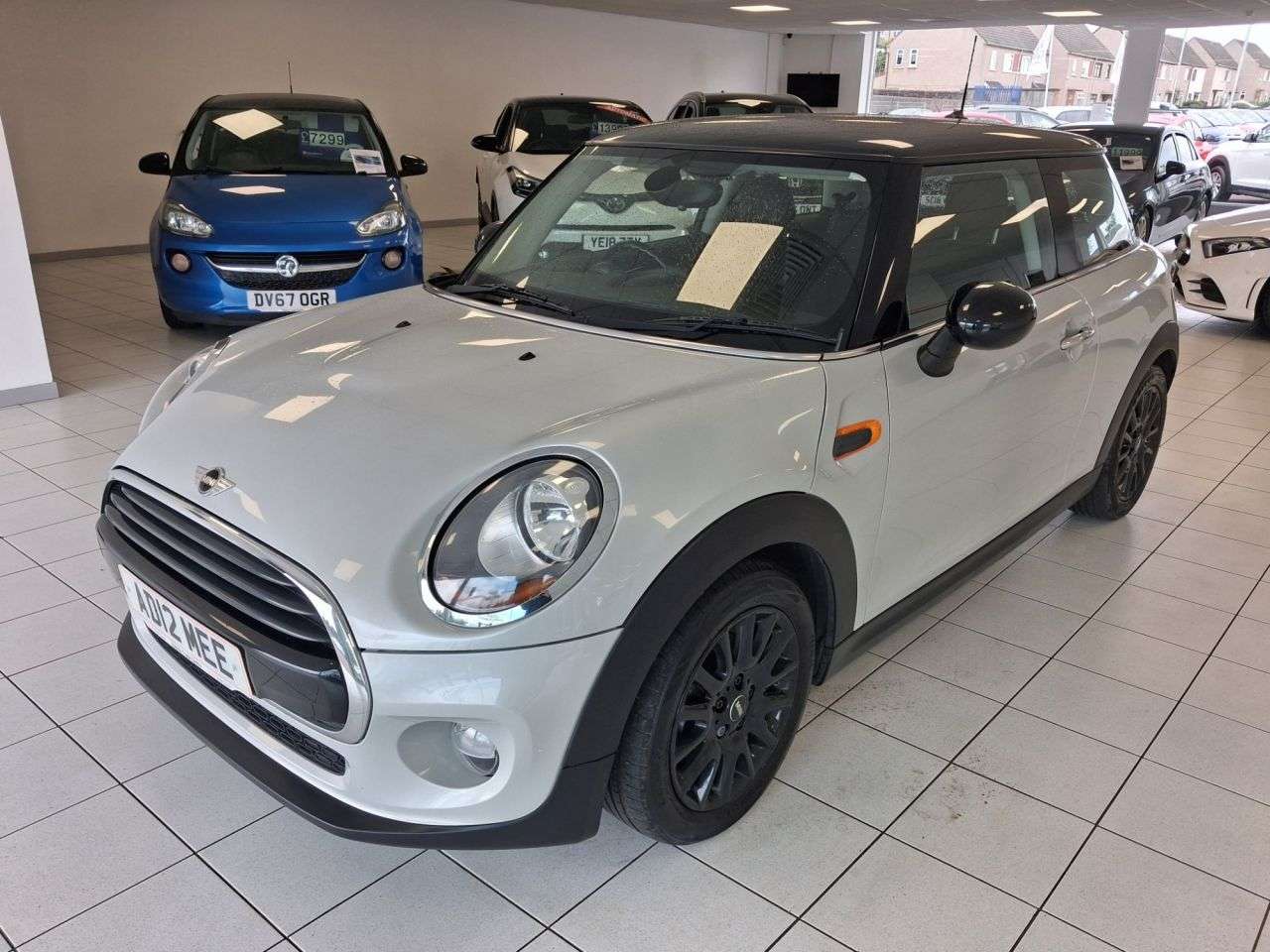 A 2016 MINI HATCH 1.5 Cooper Hatchback 3dr Petrol Manual Euro 6 (s/s) (136 ps) A 2016 MINI HATCH 1.5 Cooper Hatchback 3dr Petrol Manual Euro 6 (s/s) (136 ps)