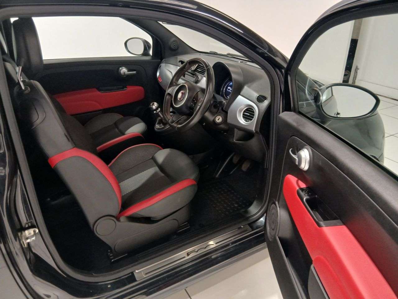 2015 FIAT 500 2015 FIAT 500
