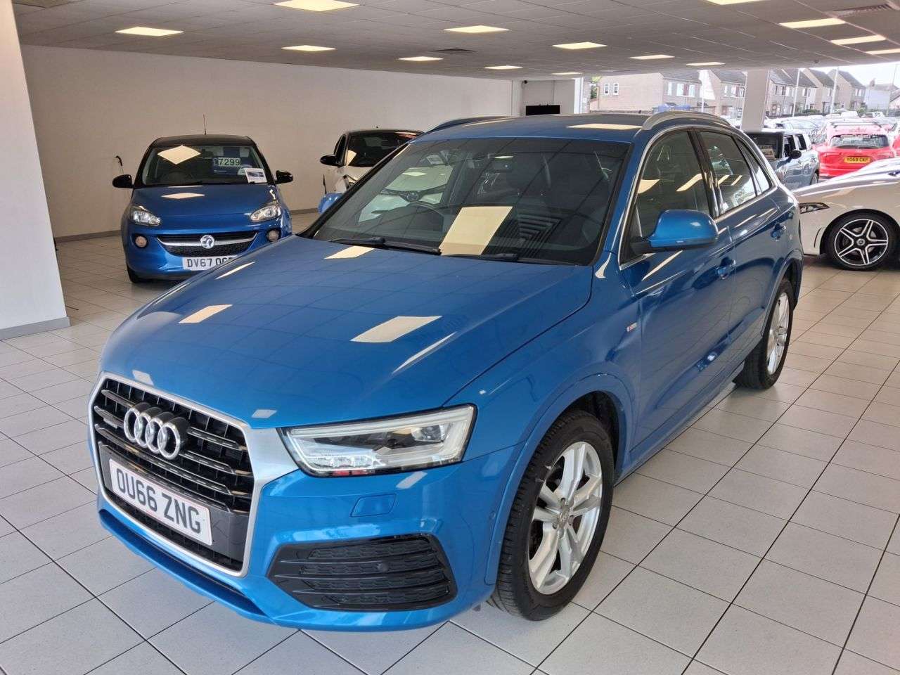 A 2016 AUDI Q3 2.0 TDI S line SUV 5dr Diesel Manual quattro Euro 6 (s/s) (Nav) (150 ps) A 2016 AUDI Q3 2.0 TDI S line SUV 5dr Diesel Manual quattro Euro 6 (s/s) (Nav) (150 ps)