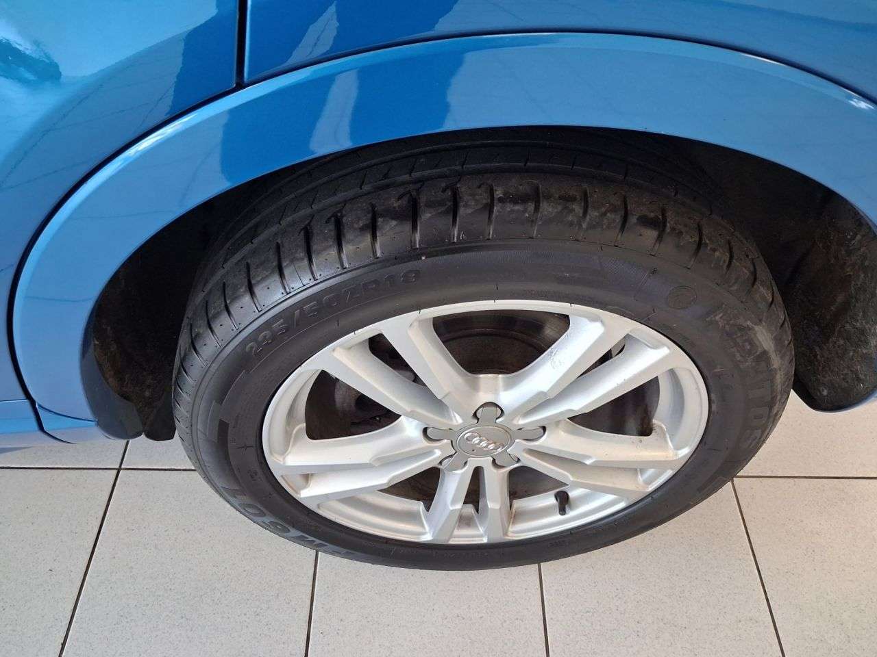 A 2016 AUDI Q3 2.0 TDI S line SUV 5dr Diesel Manual quattro Euro 6 (s/s) (Nav) (150 ps) A 2016 AUDI Q3 2.0 TDI S line SUV 5dr Diesel Manual quattro Euro 6 (s/s) (Nav) (150 ps)