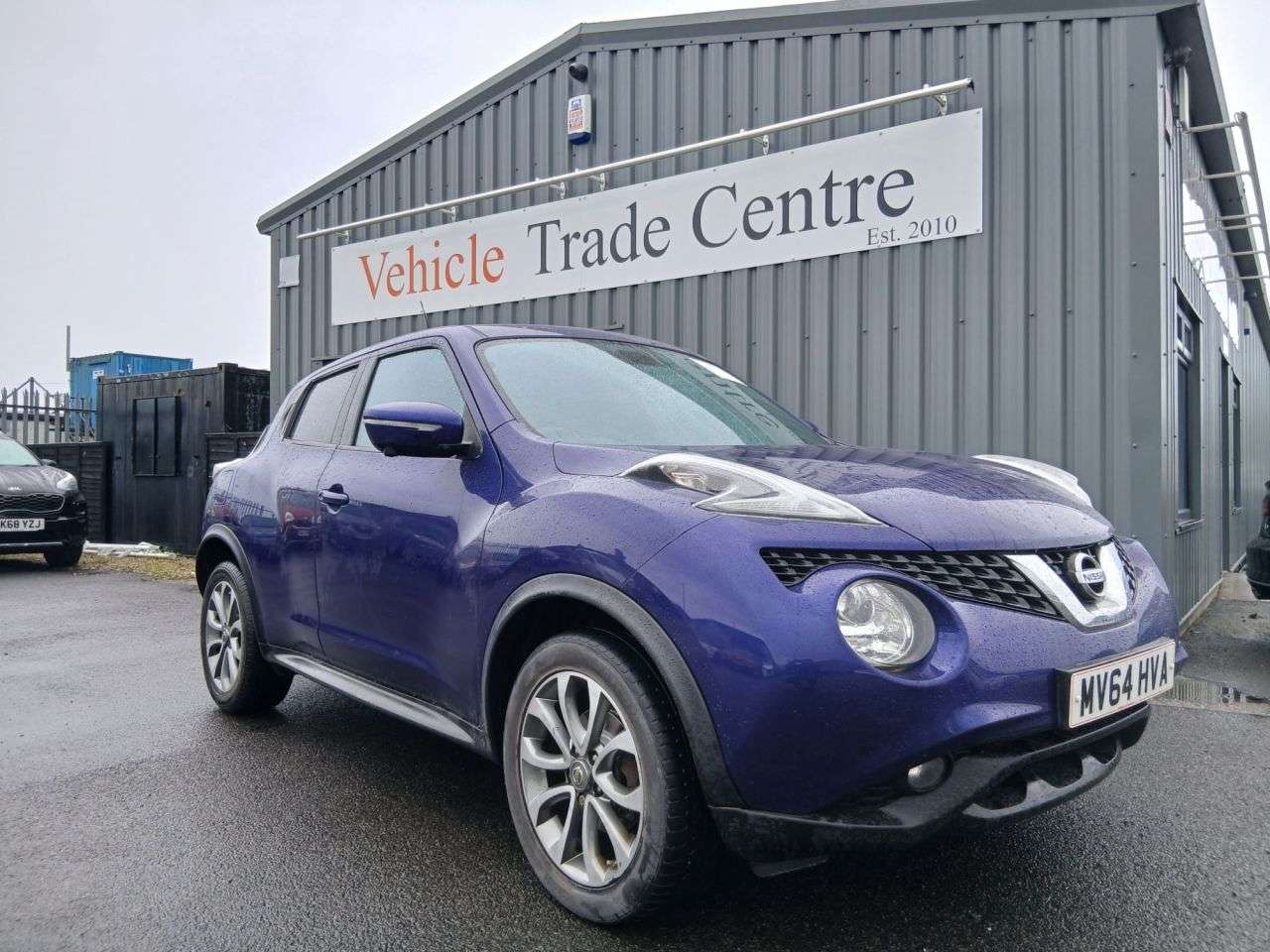 A 2014 NISSAN JUKE 1.2 DIG-T Tekna SUV 5dr Petrol Manual Euro 5 (s/s) Euro 5 (115 ps) A 2014 NISSAN JUKE 1.2 DIG-T Tekna SUV 5dr Petrol Manual Euro 5 (s/s) Euro 5 (115 ps)