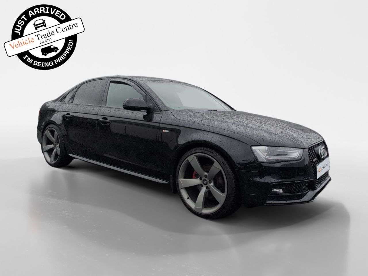 A 2014 AUDI A4 2.0 TDI S line Saloon 4dr Diesel Manual Euro 5 (s/s) (150 ps) A 2014 AUDI A4 2.0 TDI S line Saloon 4dr Diesel Manual Euro 5 (s/s) (150 ps)