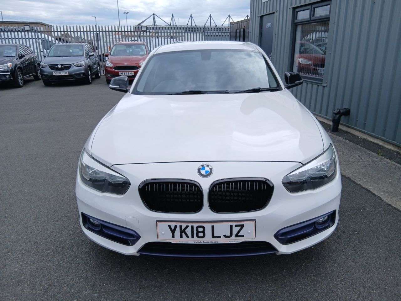 A 2018 BMW 1 SERIES 1.5 118i Sport Hatchback 5dr Petrol Manual Euro 6 (s/s) (136 ps) A 2018 BMW 1 SERIES 1.5 118i Sport Hatchback 5dr Petrol Manual Euro 6 (s/s) (136 ps)