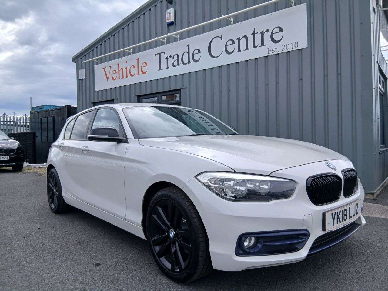 A 2018 BMW 1 SERIES 1.5 118i Sport Hatchback 5dr Petrol Manual Euro 6 (s/s) (136 ps) A 2018 BMW 1 SERIES 1.5 118i Sport Hatchback 5dr Petrol Manual Euro 6 (s/s) (136 ps)