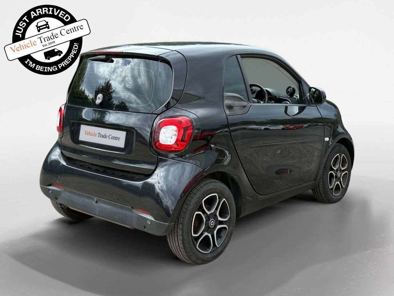 A 2017 SMART FORTWO 1.0 Prime (Premium) Coupe 2dr Petrol Twinamic Euro 6 (s/s) (71 ps) A 2017 SMART FORTWO 1.0 Prime (Premium) Coupe 2dr Petrol Twinamic Euro 6 (s/s) (71 ps)