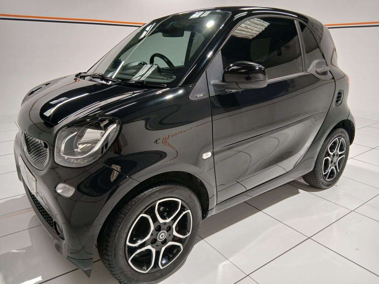 A 2017 SMART FORTWO 1.0 Prime (Premium) Coupe 2dr Petrol Twinamic Euro 6 (s/s) (71 ps) A 2017 SMART FORTWO 1.0 Prime (Premium) Coupe 2dr Petrol Twinamic Euro 6 (s/s) (71 ps)