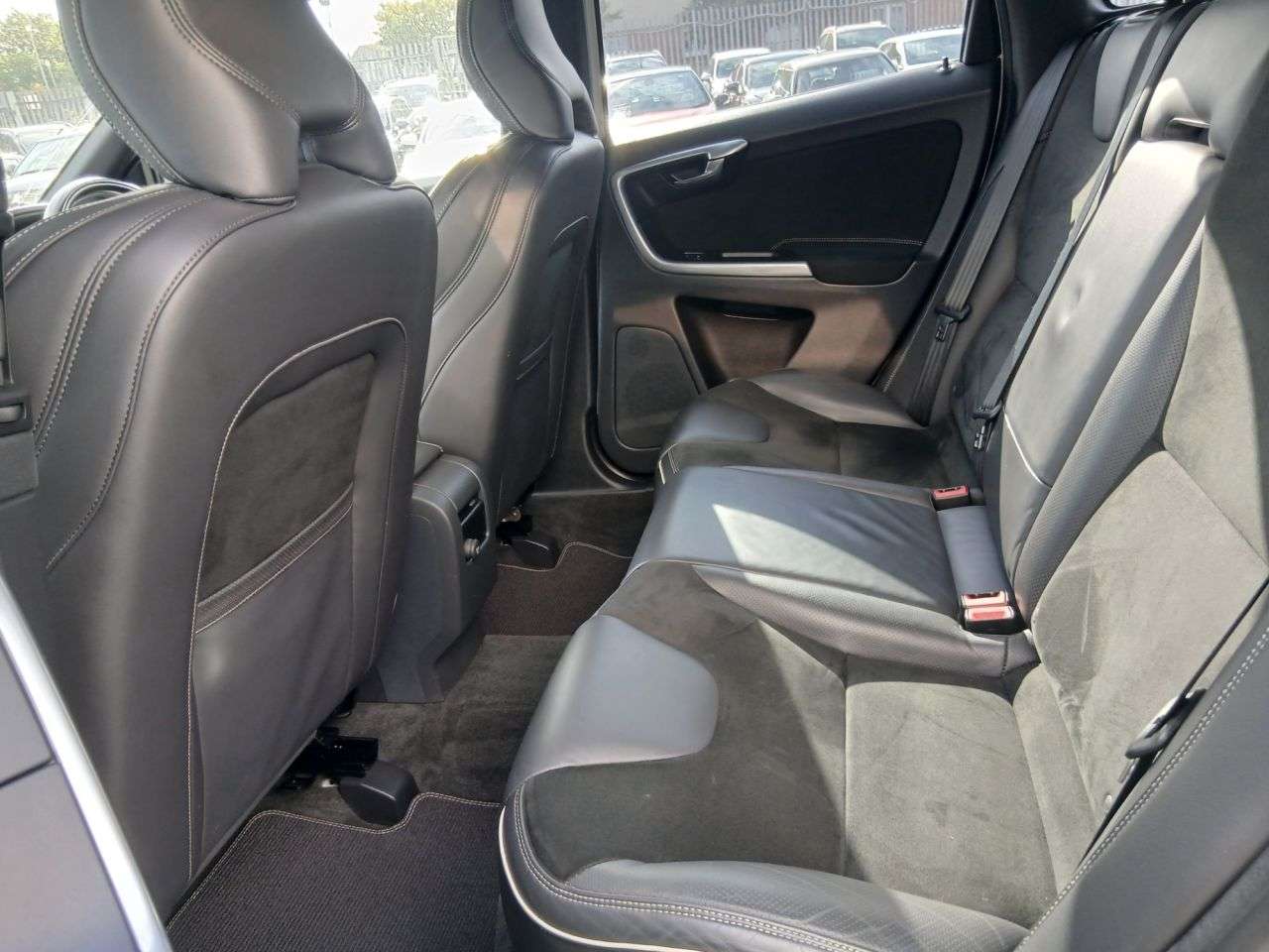 2015 VOLVO XC60 2015 VOLVO XC60